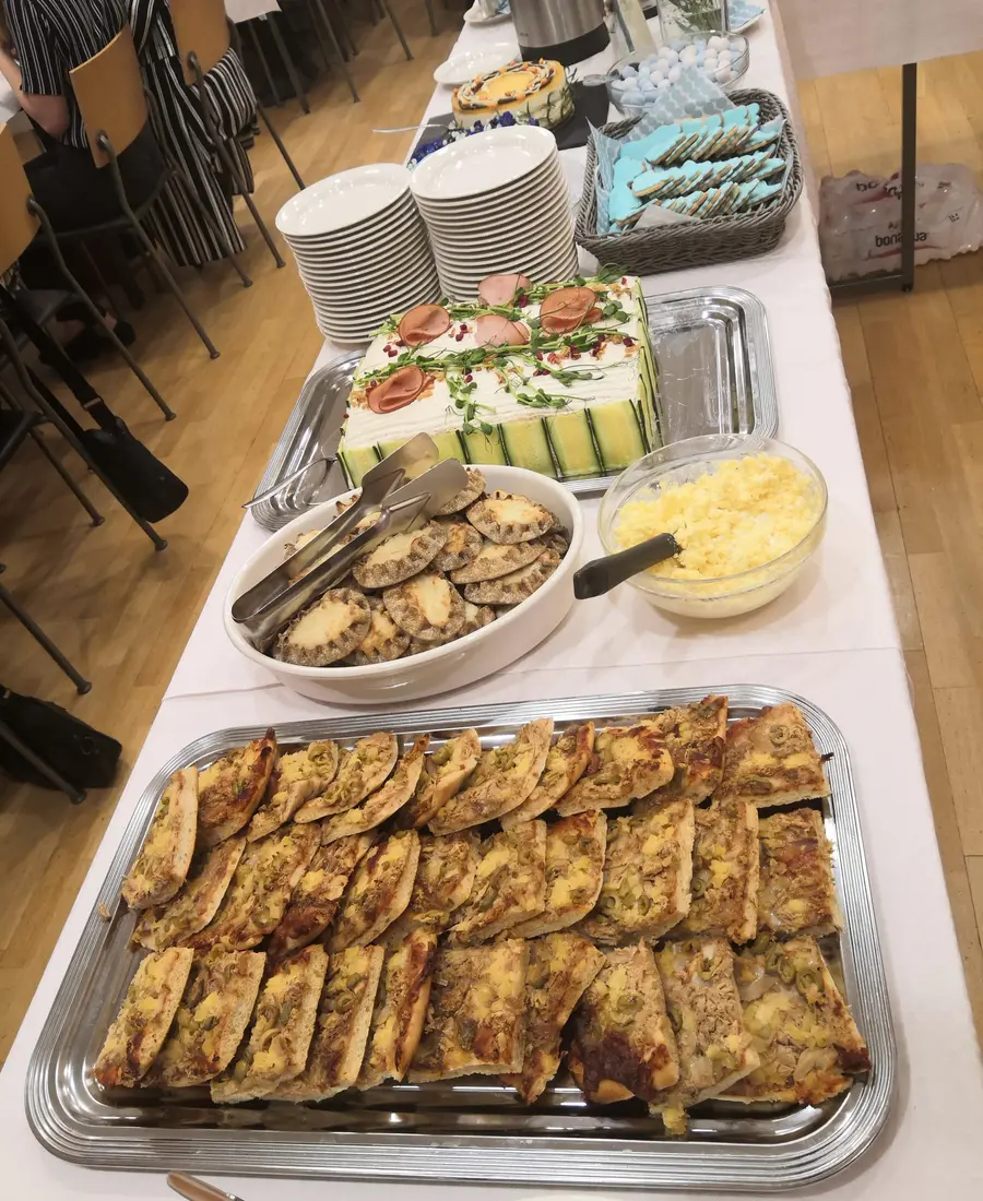 Kylädelin valmistama juhlabuffet